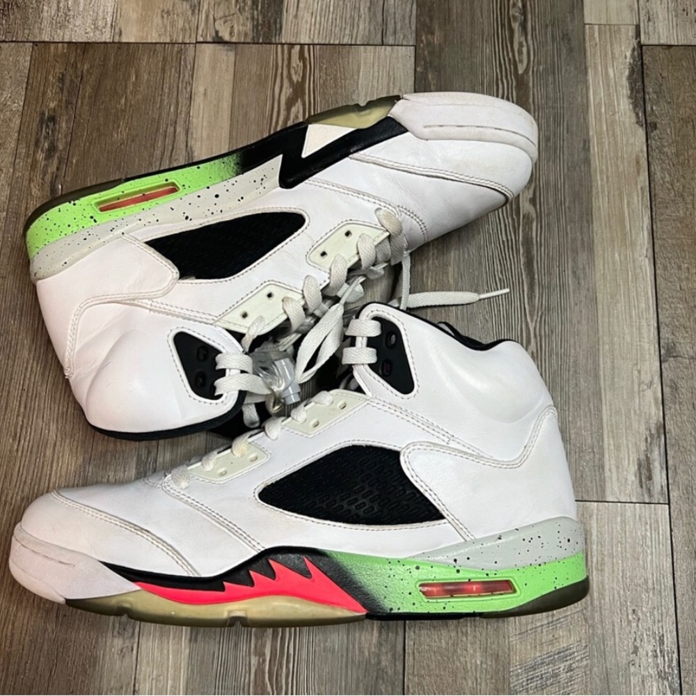Jordan 5 Poison Green size 10